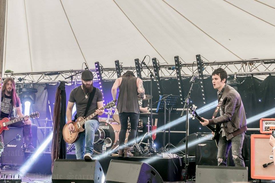 truss hire , concert trussing , rigging services , truss rigging , lighting truss , 