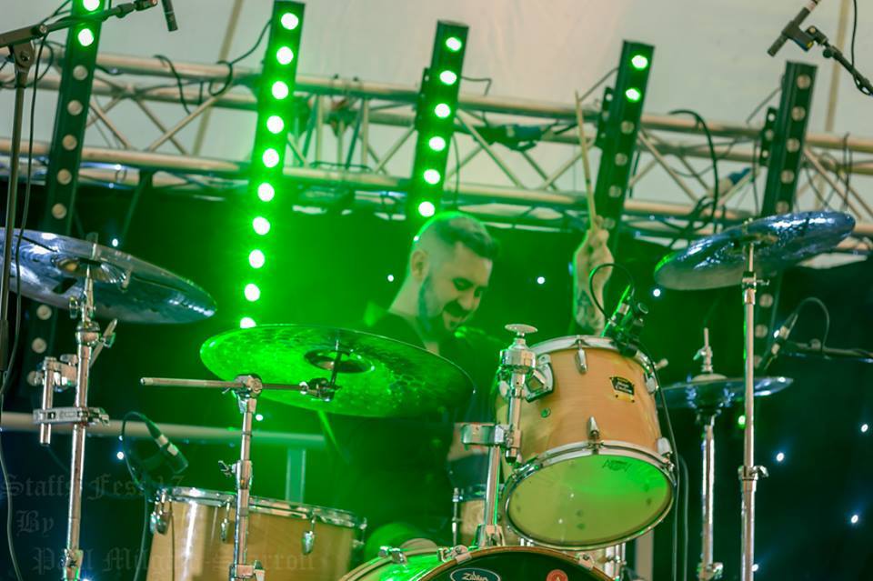 truss hire , concert trussing , rigging services , truss rigging , lighting truss , 