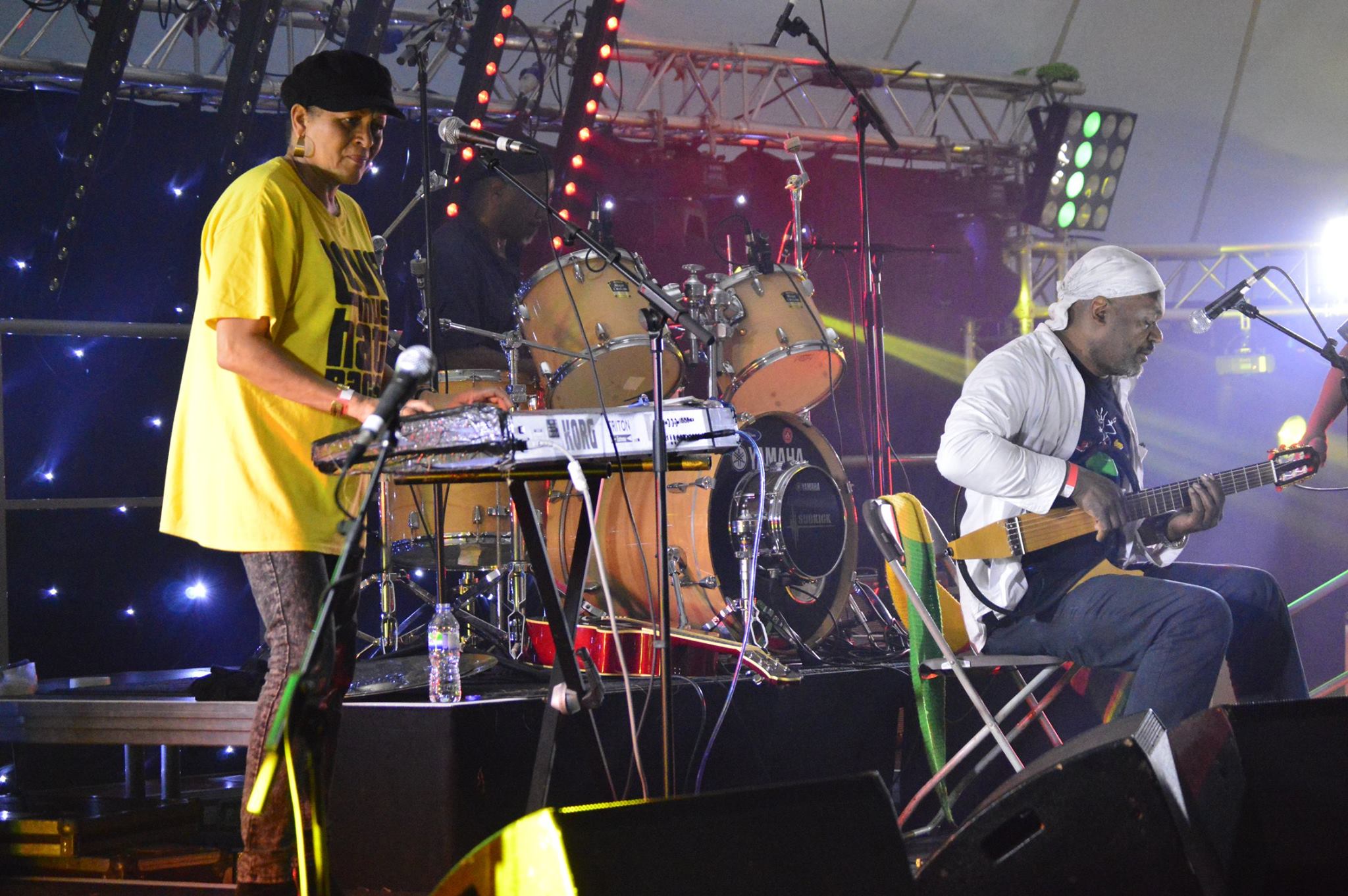 truss hire , concert trussing , rigging services , truss rigging , lighting truss , 