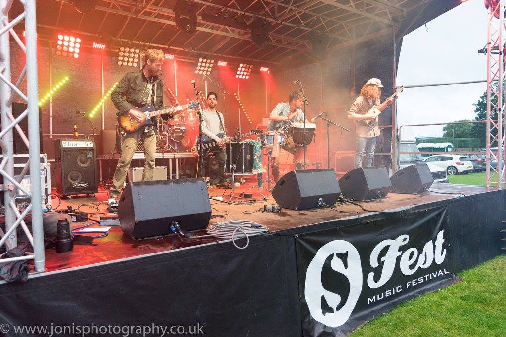 outdoor stage hire, stage for festival , stage hire near me , staging for events , staging for concert , platform hire , 