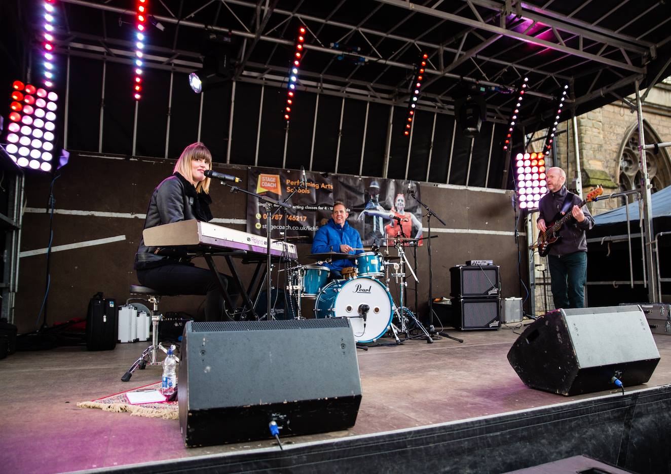 outdoor stage hire, stage for festival , stage hire near me , staging for events , staging for concert , platform hire , 