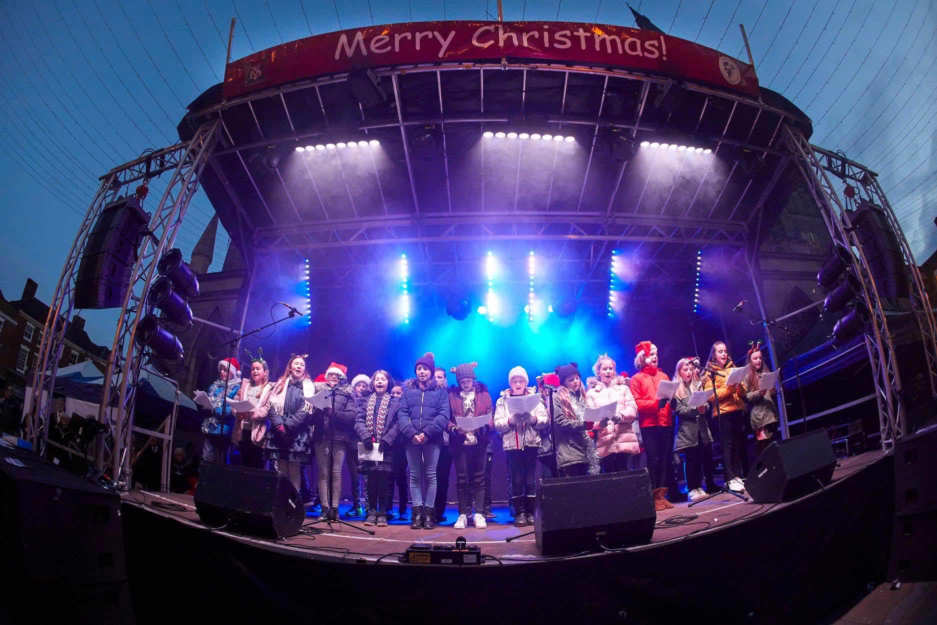 outdoor stage hire , outdoor staging , stage hire , trailer stage hire ,