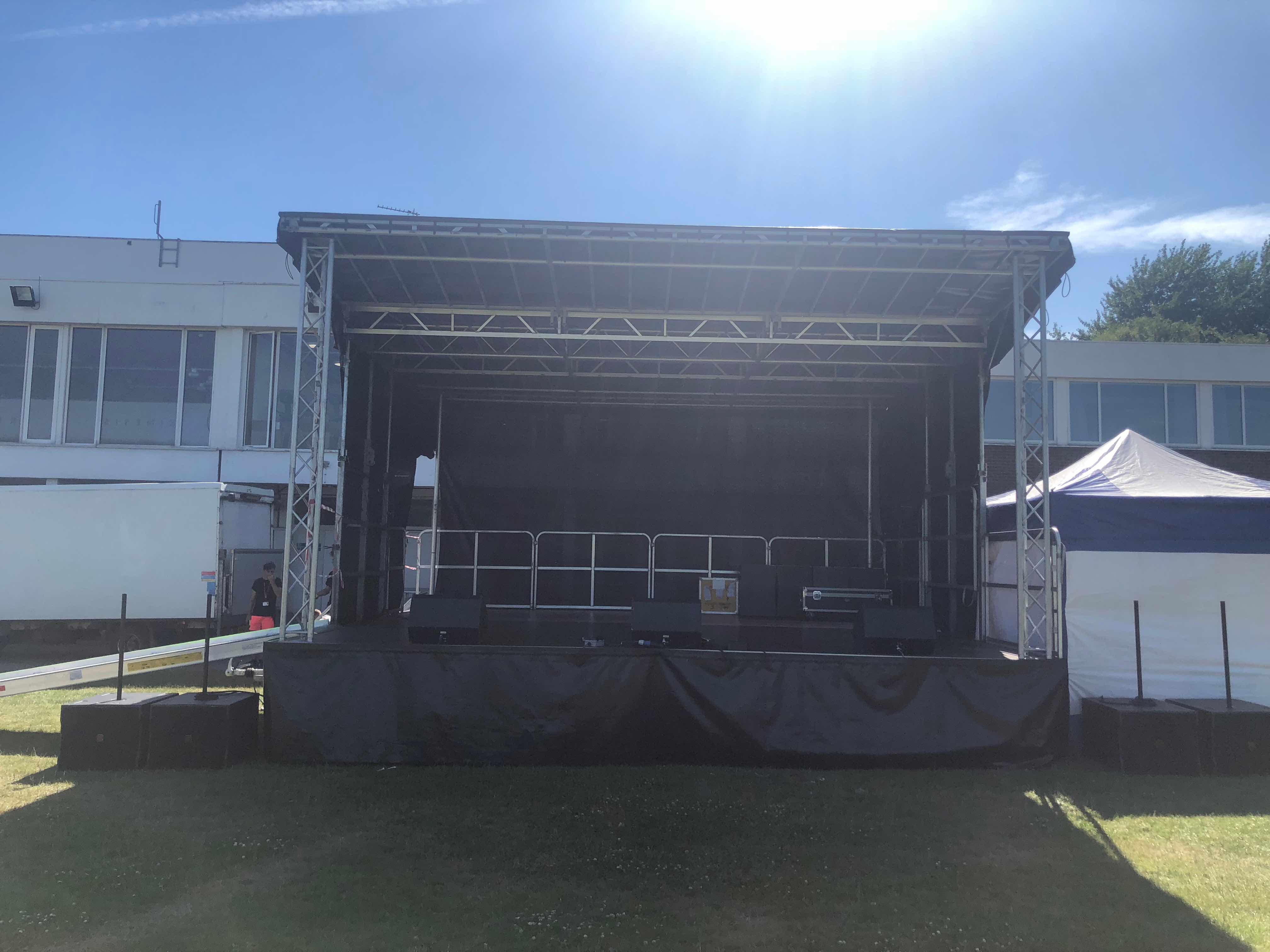 outdoor stage hire, stage for festival , stage hire near me , staging for events , staging for concert , platform hire , stage hire Birimingham , stage hire London , stage hire Nottingham , stage hire Stafford , 