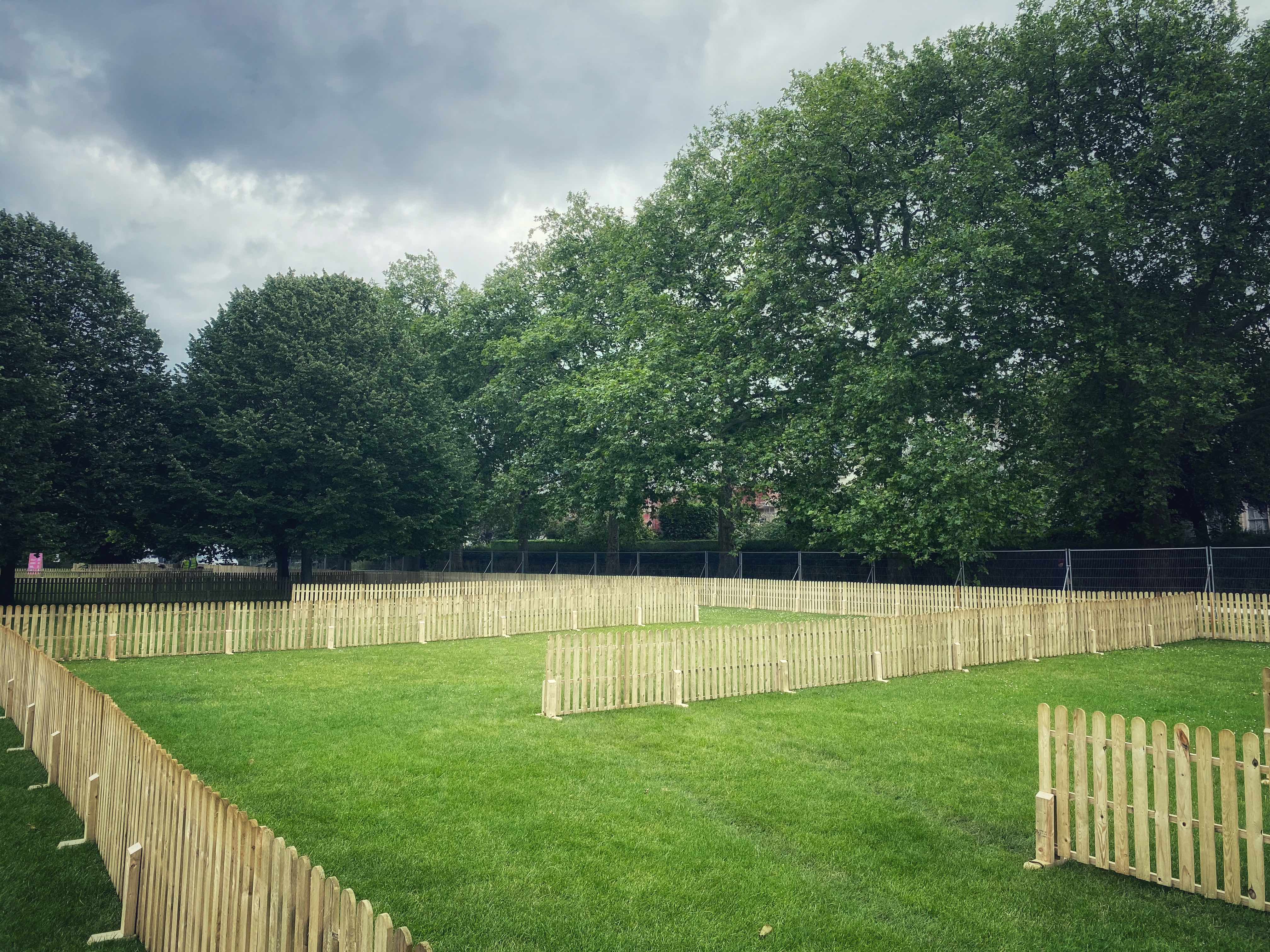 rustic picket fence hire , picket fecning hire , fence hire , event fence hire , crowd fence hire , white picket fence hire , local fencing hire , 