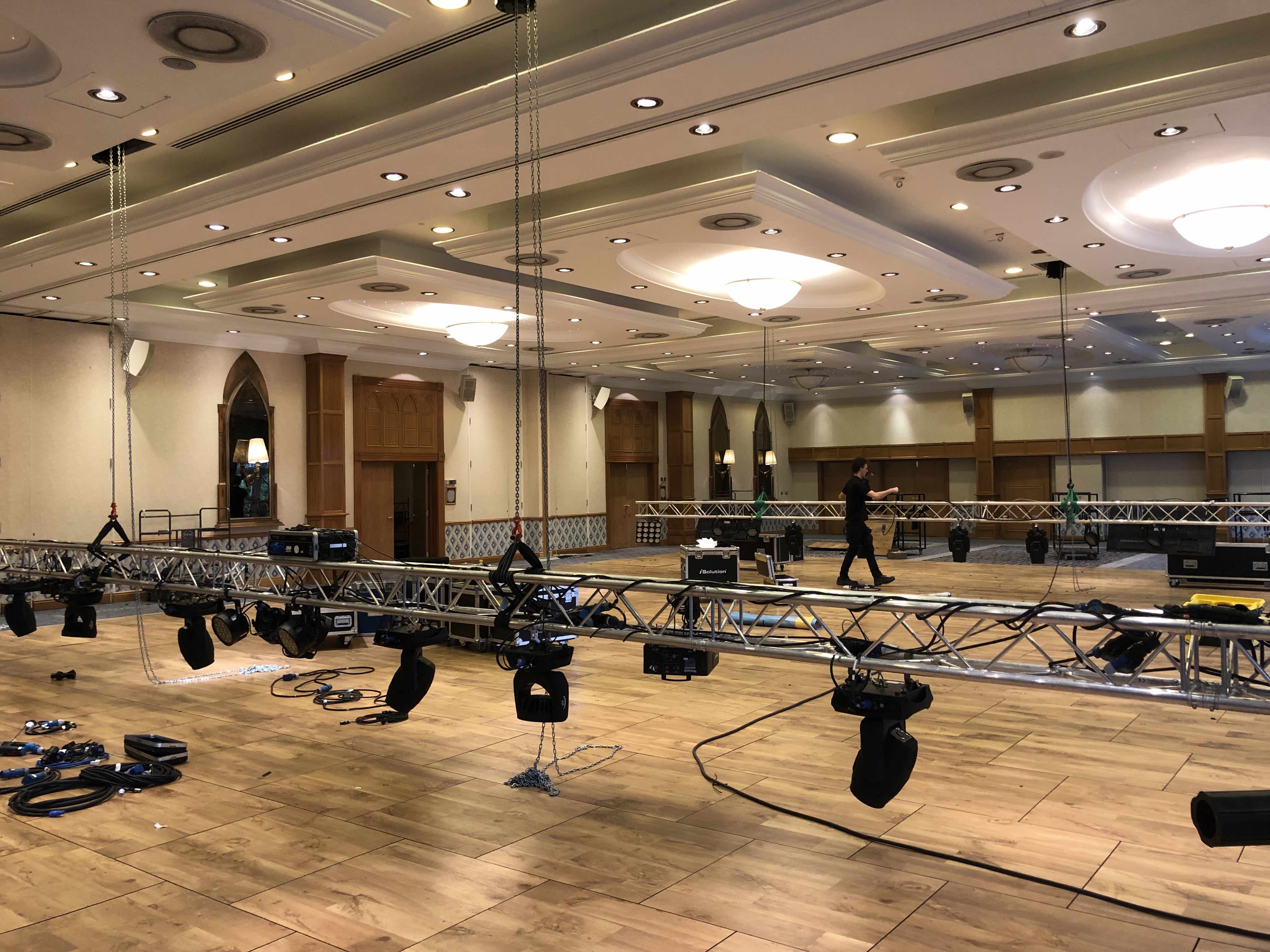 truss hire , concert trussing , rigging services , truss rigging , lighting truss , 