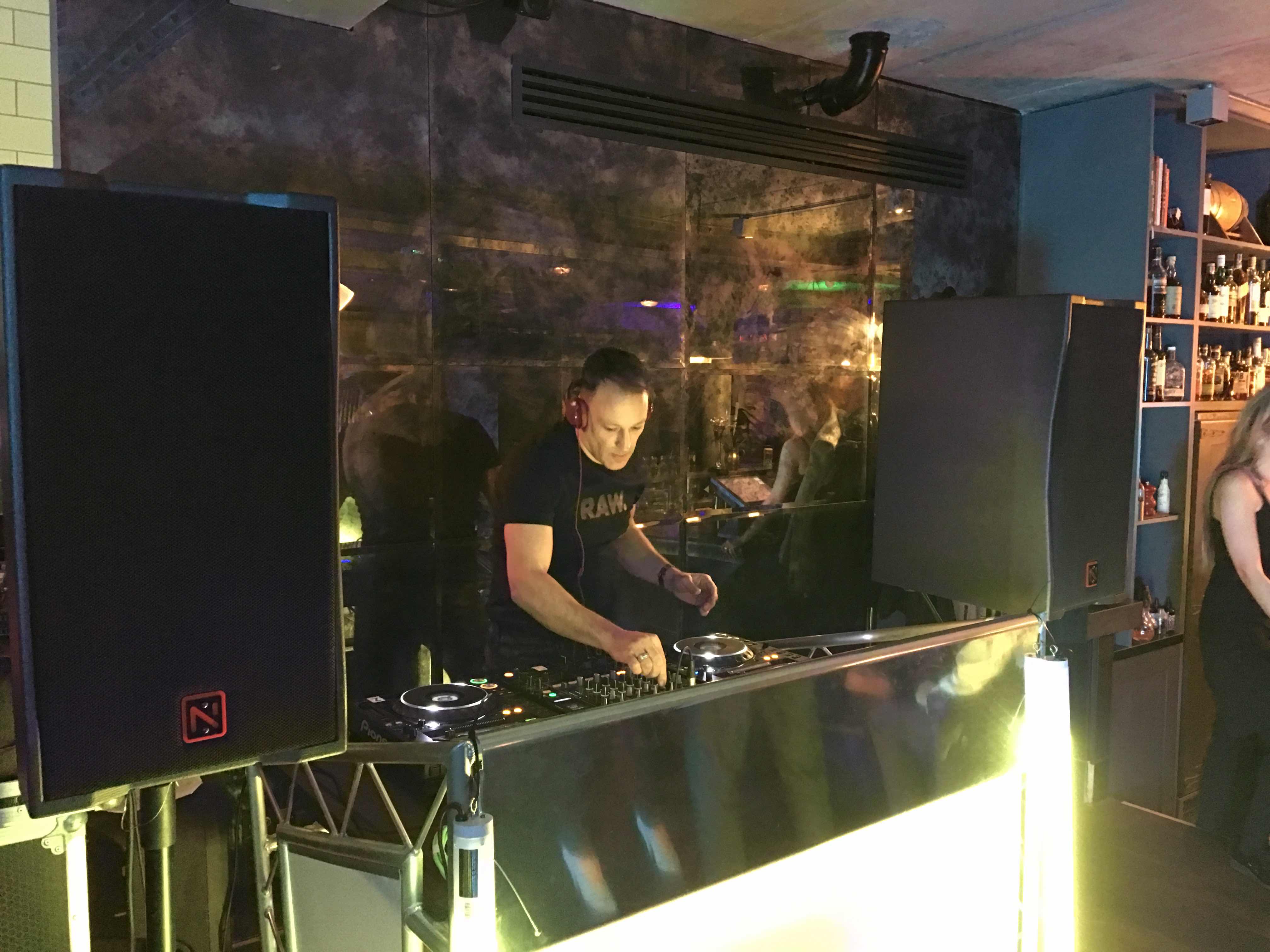 DJ booth hire , dj stand hire , dj table hire , dj table for weddings , dj booth for conference , dj hire , professional dj hire ,