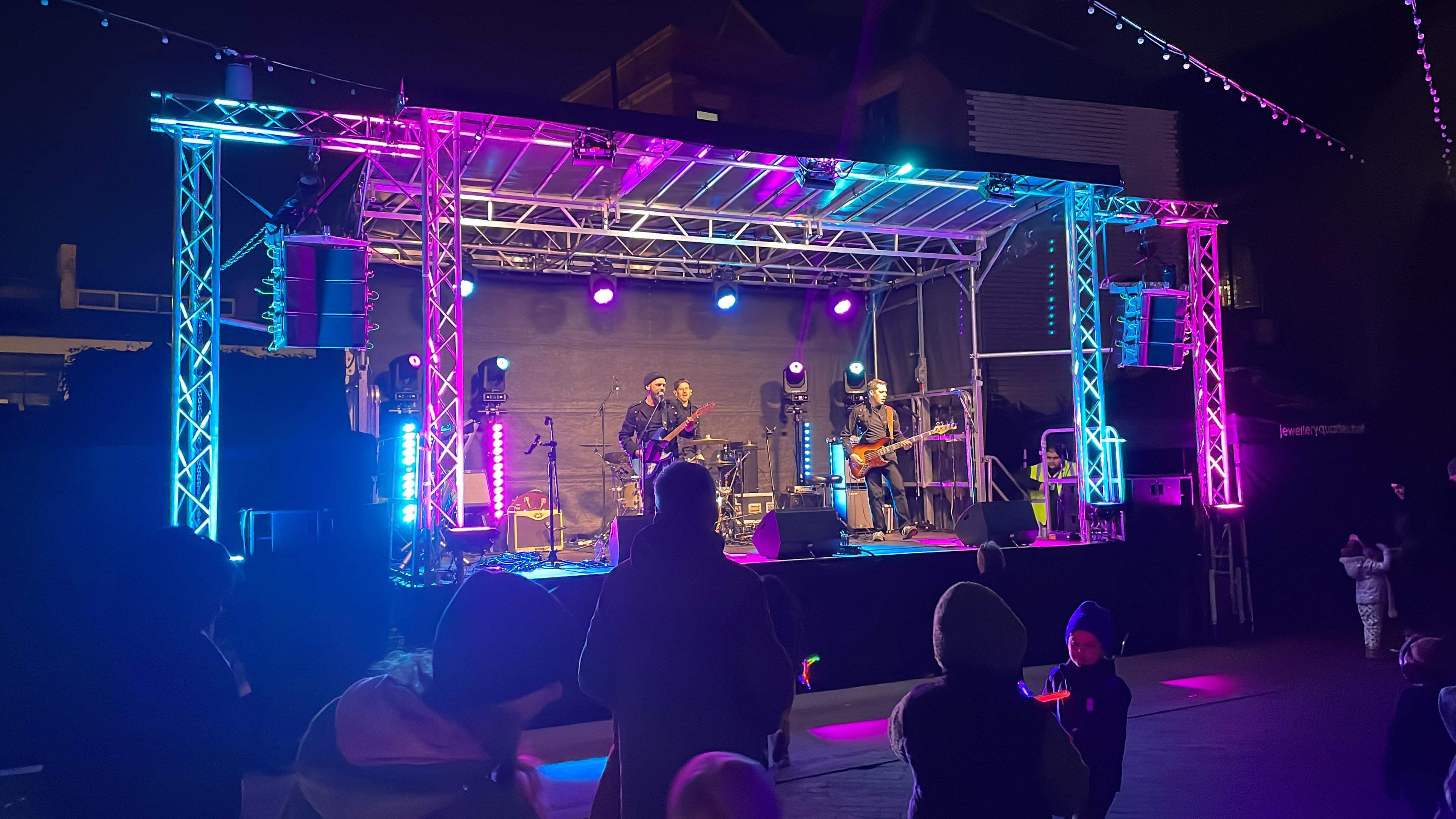 outdoor stage hire , staging hire , stage hire , outdoor event stage , 