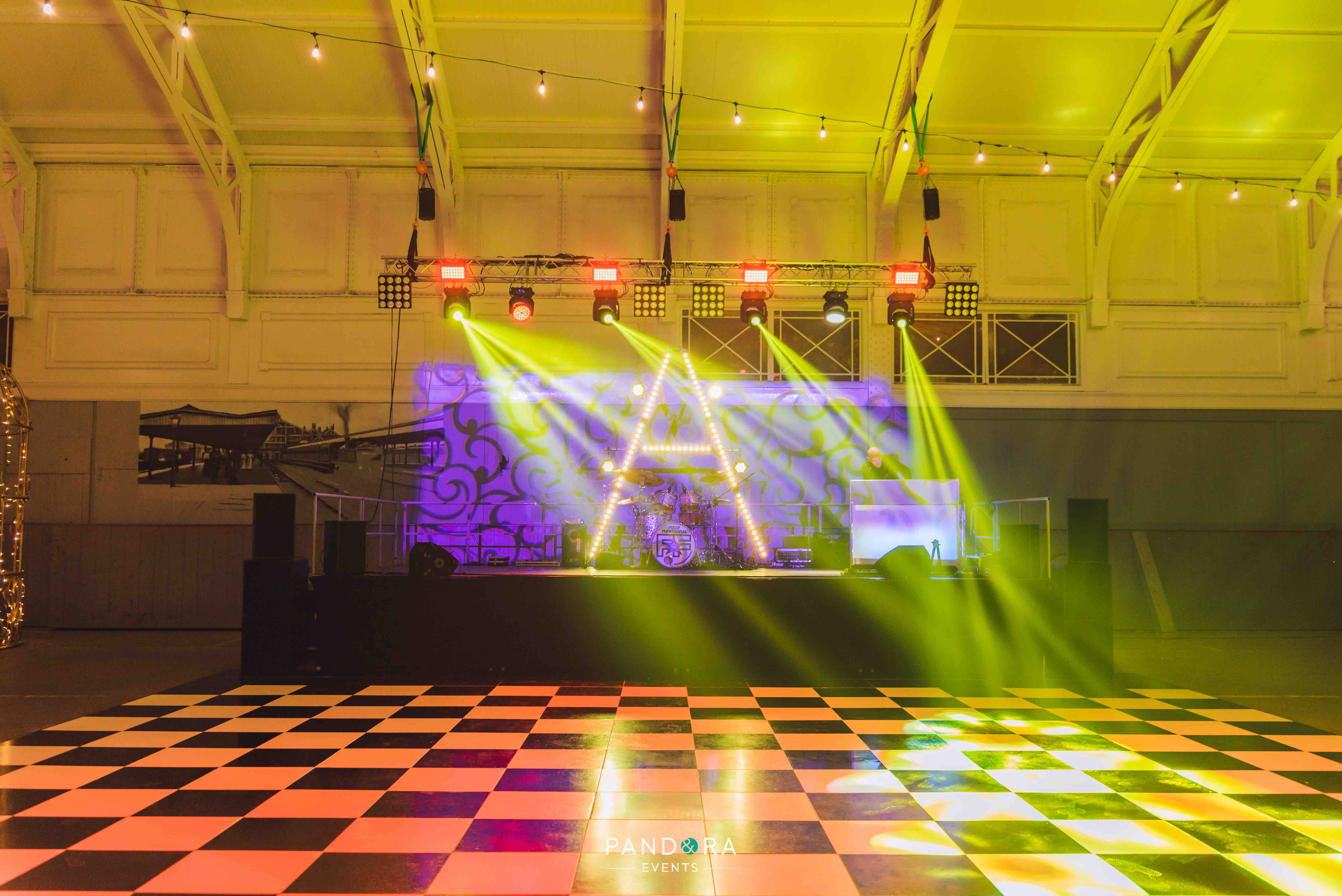 amazon event , amazon trussing , tilbury docks events , tilbury docks amazon event , london truss hire , truss hire london , 