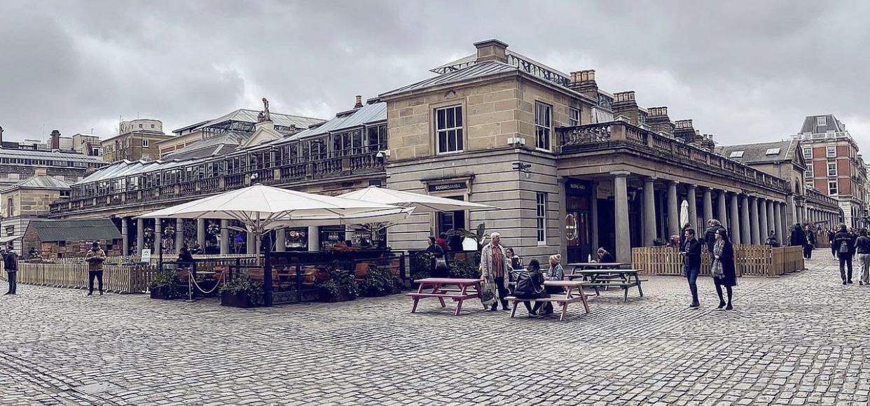 rustic picket fence hire , rustic fence , rustic fence events , picket fence hire , rental of picket fence , wooden fence hire , eventmen , stagemen ,