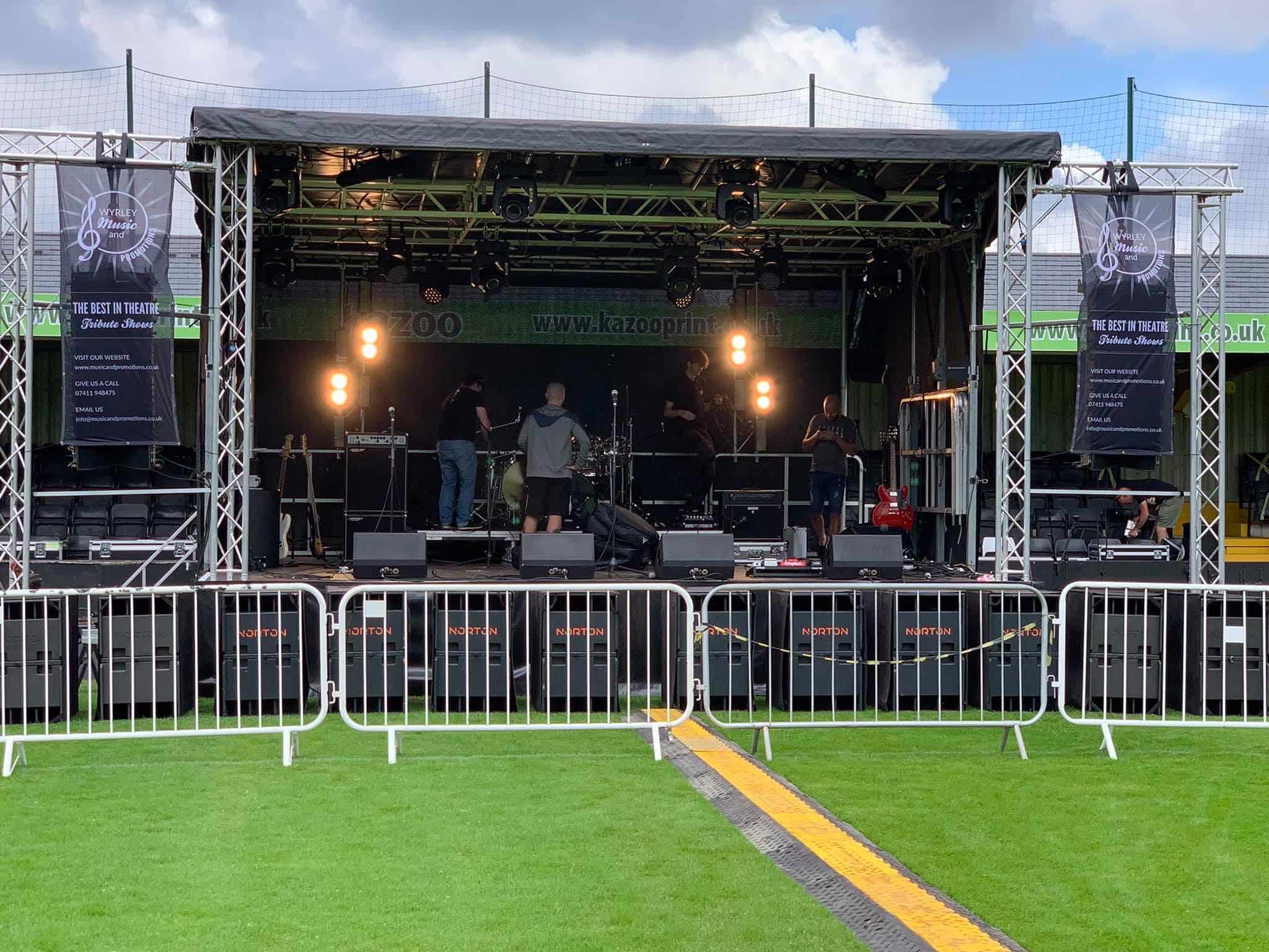 outdoor stage hire , staging hire , stage hire , outdoor event stage , 