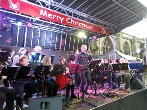 outdoor stage hire, stage for festival , stage hire near me , staging for events , staging for concert , platform hire , 