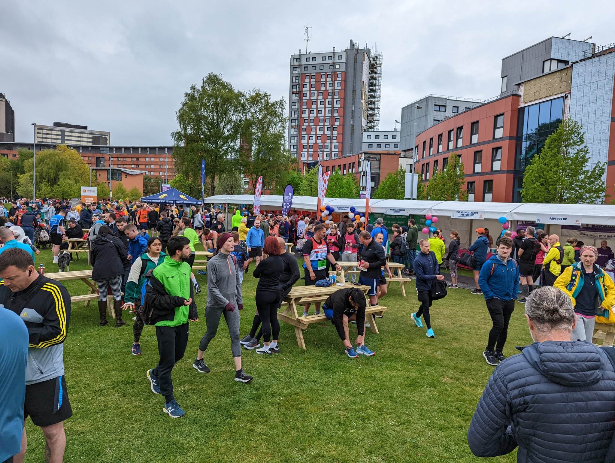 Picnic bench & table hire Nationwide UK coverage Birmingham