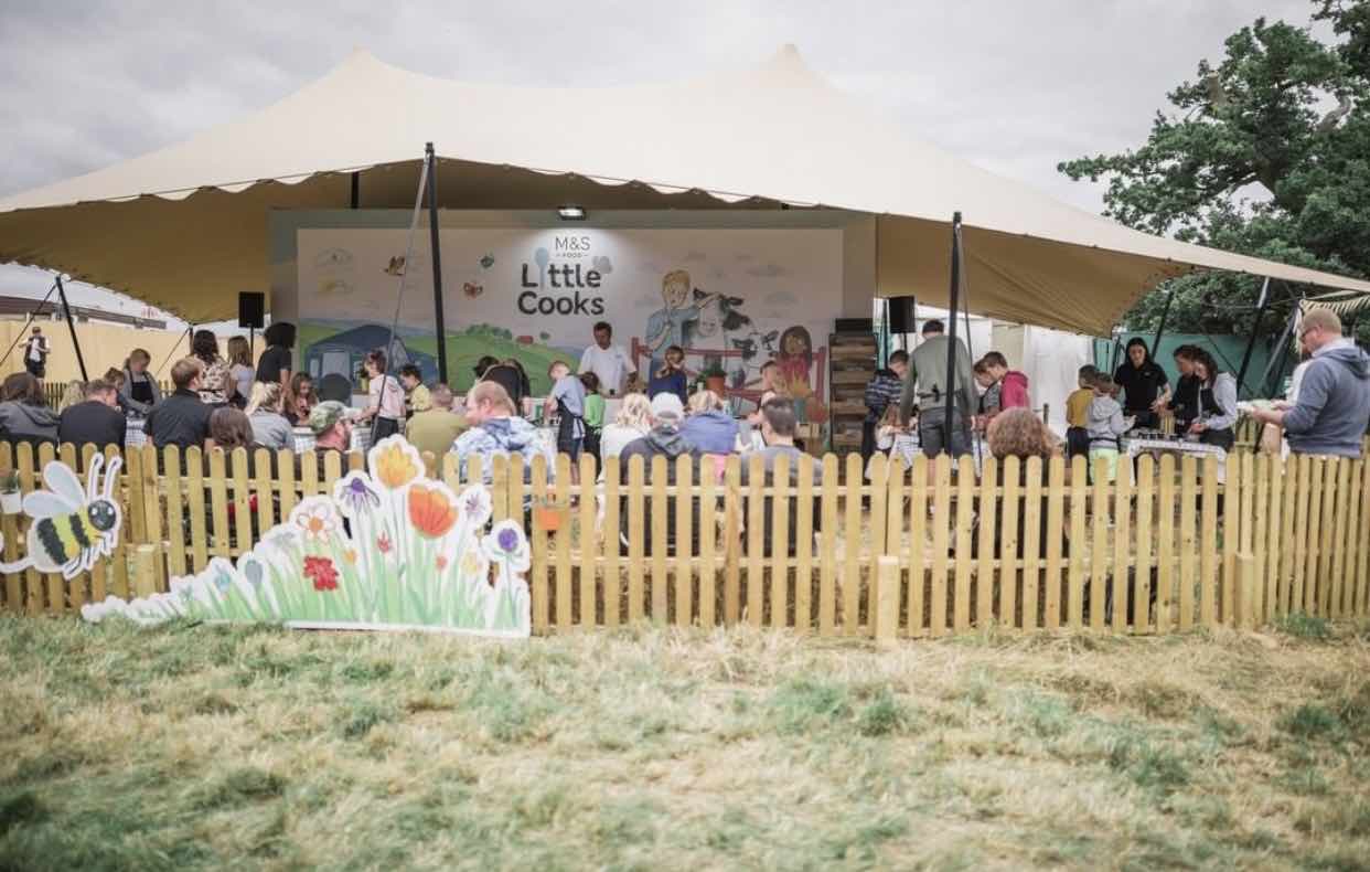 rustic picket fence hire , rustic fence , rustic fence events , picket fence hire , rental of picket fence , wooden fence hire , eventmen , stagemen ,