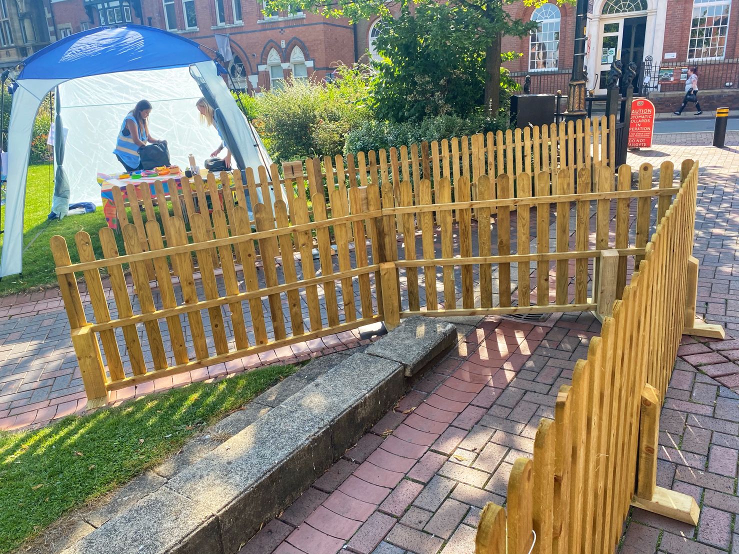 picket fence hire , picket fecning hire , fence hire , event fence hire , crowd fence hire , white picket fence hire , local fencing hire , 