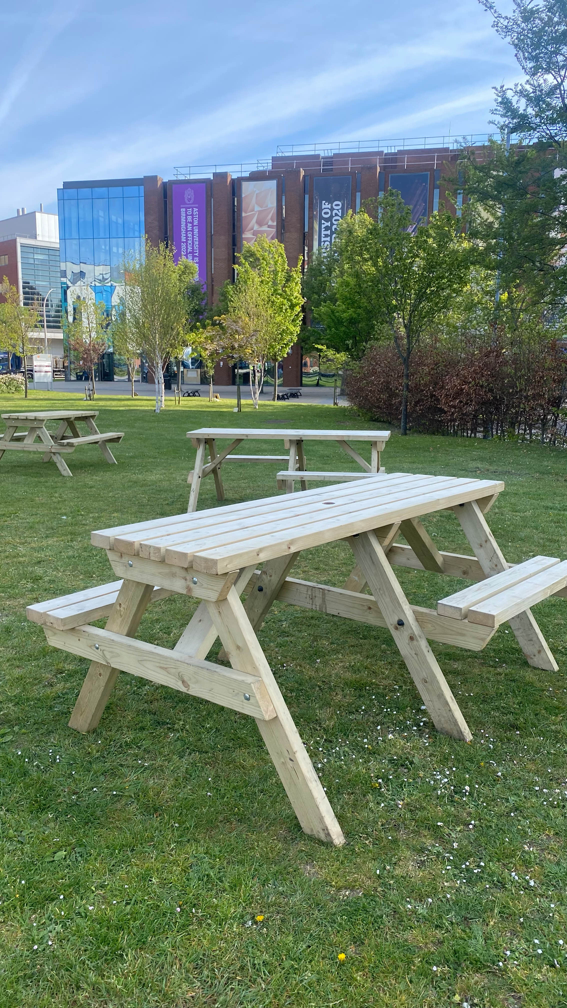 DDA Compliant Picnic Bench table hire